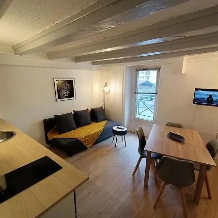 Ferienwohnung Cosy T2 Montbrison Exterior foto